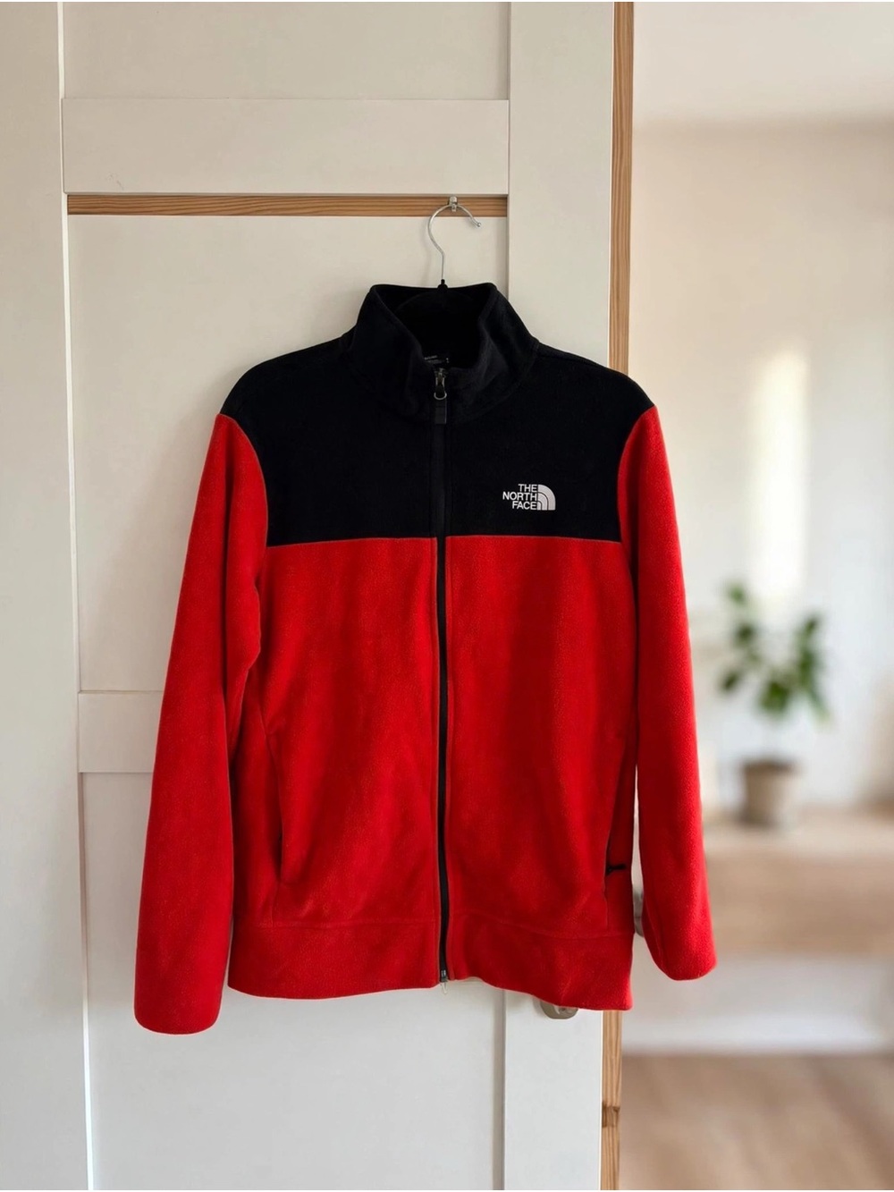 The North Face Men’s Red and Black Full-Zip Fleece Jacket S